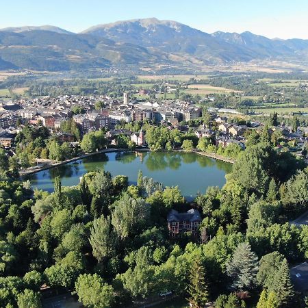 Hauzify I Racó de Puigcerdà Apartamento Exterior foto